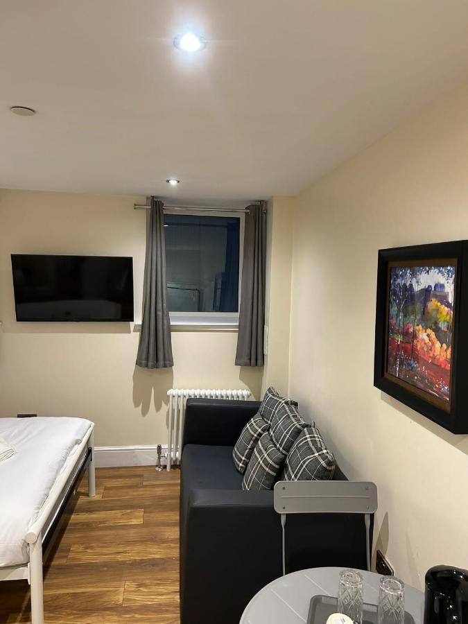 Modern Double Room With Sofa EDI Exterior photo